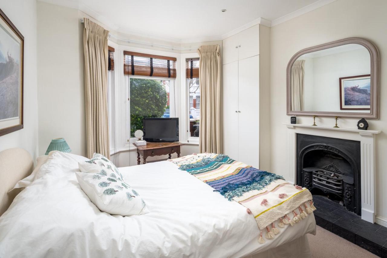 Charming 2Br Flat With Patio In Hammersmith London Bagian luar foto